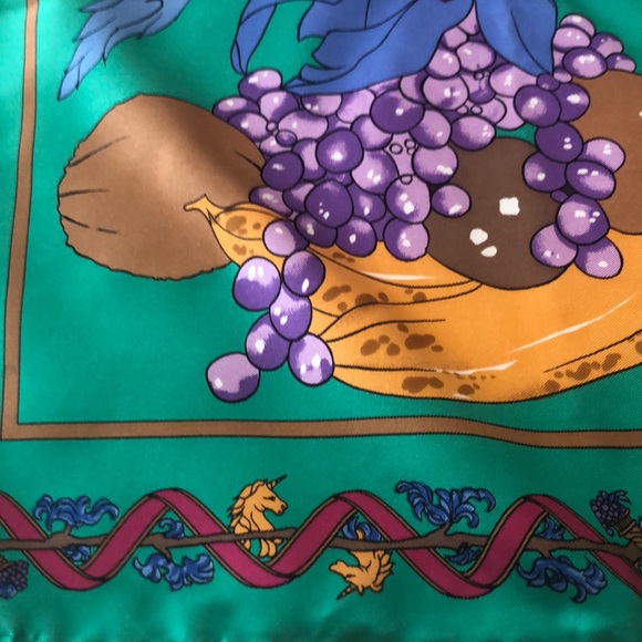 Revillon Paris Vtg Designer Unicorn Silk Scarf - Picture 4 of 8
